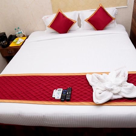 Sri Vishnu Residency Hotel Sriperumbudur Exterior photo