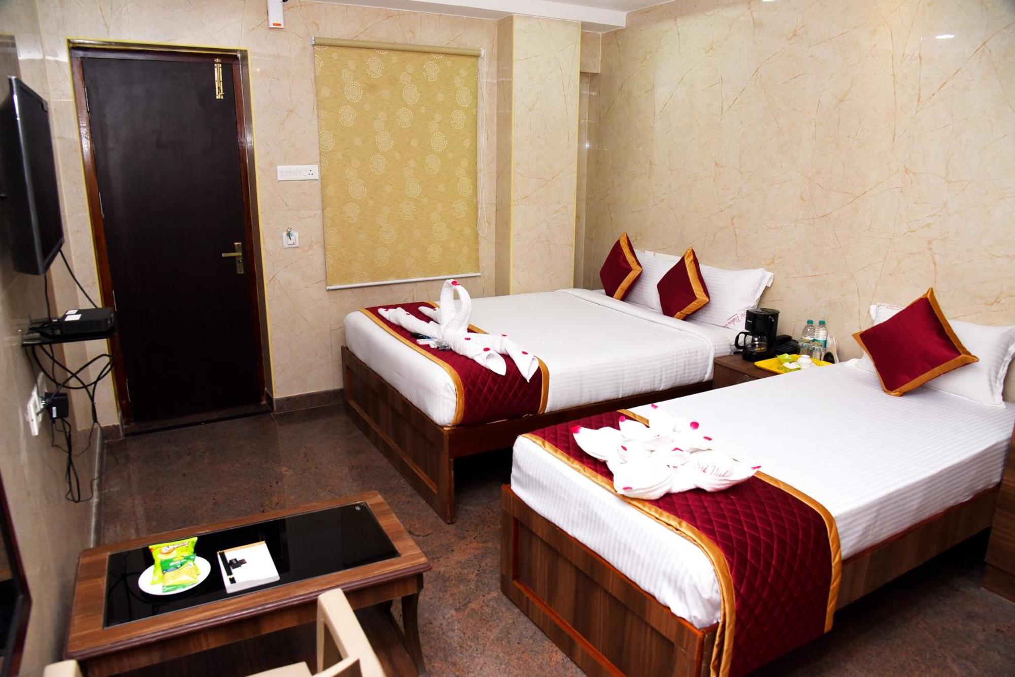 Sri Vishnu Residency Hotel Sriperumbudur Exterior photo