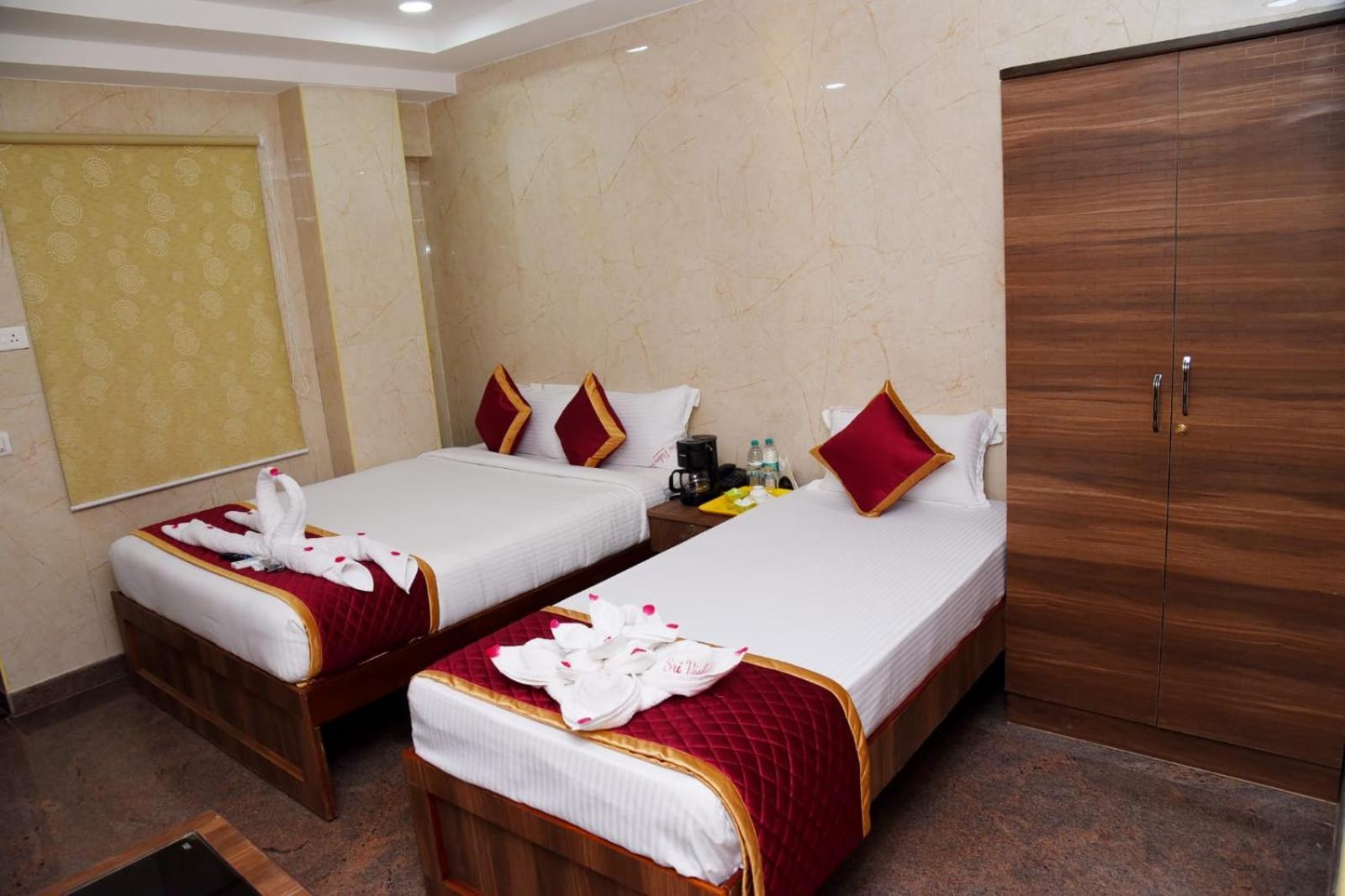 Sri Vishnu Residency Hotel Sriperumbudur Exterior photo